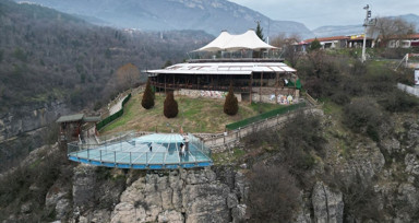 Türkiye'nin ilk cam seyir terası ziyaretçi rekoru kırdı