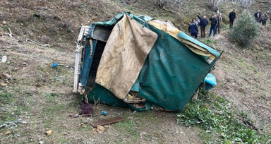Aydın'da pikap uçuruma yuvarlandı: 1 ölü, 6 yaralı