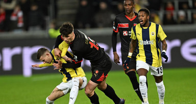 Kanarya Danimarka'da son anlarda yıkıldı