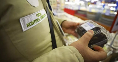 Bakanlık gıda skandallarını ifşa etmeye devam ediyor! Sucuktan tavuk kafası çıktı
