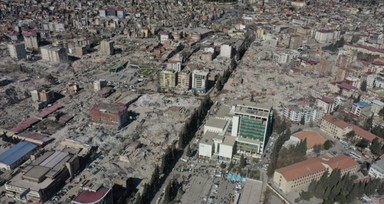 6 Şubat depremlerinin yıkıma uğrattığı şehirler havadan görüntülendi: Ne kadar konut teslim edildi?
