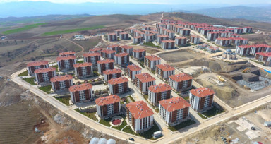 Bakan Kurum'dan muhalefetin eleştirilerine yanıt: Deprem bölgesinde sistem saat gibi işliyor