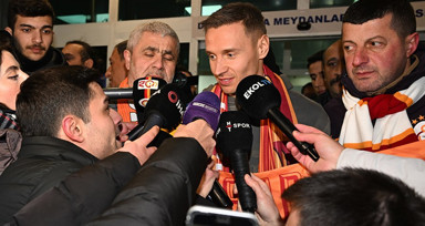 Galatasaray, Przemyslaw Frankowski'nin transferini KAP'a bildirdi!
