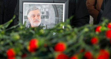 Kahtalı Mıçe'ye kızlarından türkülü veda