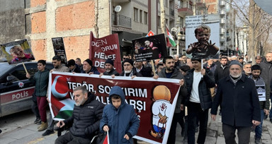 Malatya'da Trump'ın Gazze açıklamalarına protesto