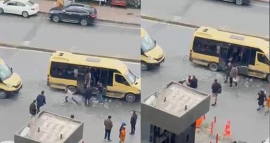 Minibüste kabus! Şoför yolcuya 'para vermedin' dedi saldırdı: O anlar kamerada