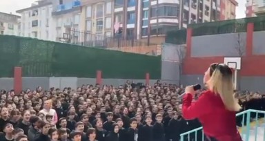 Öğrenciler Ramazan'ı ilahi ile karşıladı! Tüm okul hep birlikte: Ramazan geldi Ramazan