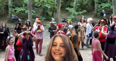 Ece Gürel'in kaybolduğu Belgrad Ormanı'nda neler oluyor? Türkiye bu görüntüleri konuşuyor! Kostümler, kahkahalar...