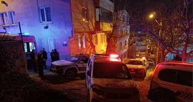 Bursa'da arkadaşlarıyla kavga eden kişi silahla vuruldu