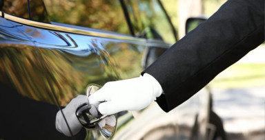 Uçak bileti 750 TL, vale 600 TL