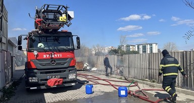 Çanakkale'de sanayi sitesinde yangın