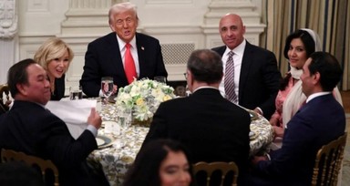 ABD Başkanı Trump, Beyaz Saray'da 2. başkanlık döneminin ilk iftarını verdi