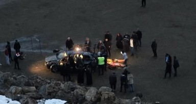 Artvin'de uçuruma yuvarlanan araçtaki çifti ölüm ayırdı
