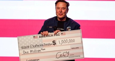 Elon Musk seçimler için kesenin ağzını açtı! Milyon dolarlık çekler dağıtıyor