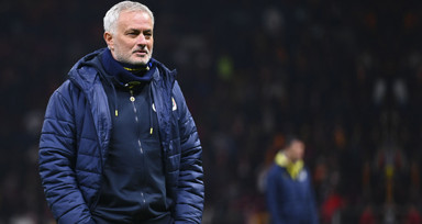 Kayserispor beraberliği sonrası Jose Mourinho muhabirle tartıştı