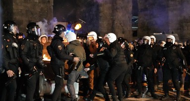 İstanbul'da izinsiz gösterilere katılan 139 sanığa dava