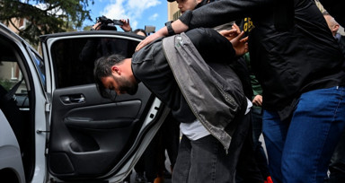 Kadıköy'de bıçaklı saldırıda ölen Minguzzi'nin ailesini tehdit eden 5 şüpheli adliyede