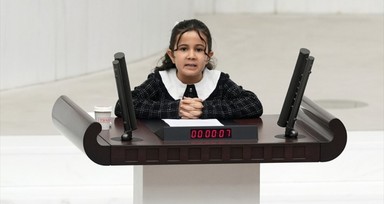 TBMM'de bugünkü oturumu çocuklar yönetti: Çünkü biz varız biz geleceğiz