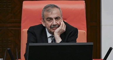 Siyasilerden Sırrı Süreyya Önder için başsağlığı mesajı