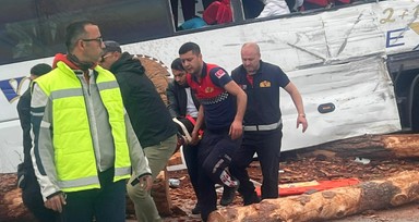 Çanakkale'deki 8 kişinin öldüğü kaza güvenlik kamerasında