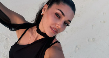 Hande Erçel'den sevgilisi Hakan Sabancı ile yeni poz