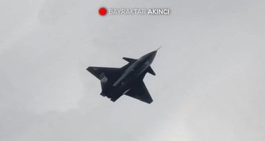 Bayraktar KIZILELMA bir testi daha başarıyla tamamladı! Nefes kesen anlar kamerada