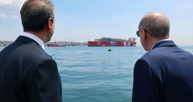Cumhurbaşkanı Erdoğan Osman Gazi'yi Karadeniz'e uğurladı