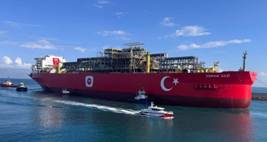 Türkiye'nin ilk yüzer doğal gaz üretim platformu Osman Gazi Filyos Limanı'nda