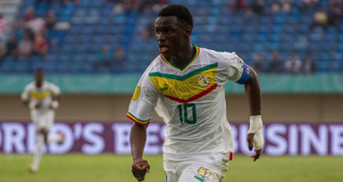Fenerbahçe'nin ilk transferi Amara Diouf İstanbul'da