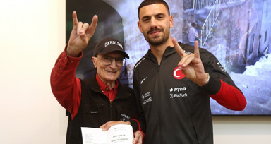 Bizim Çocuklar ABD'de Aziz Sancar'ı ziyaret etti