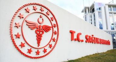 Sağlık Bakanlığı: Sağlık-1 Botu'nda patlama 1 ölü, 1 yaralı