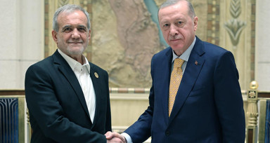 Cumhurbaşkanı Erdoğan, İran Cumhurbaşkanı Pezeşkiyan ile telefonda görüştü