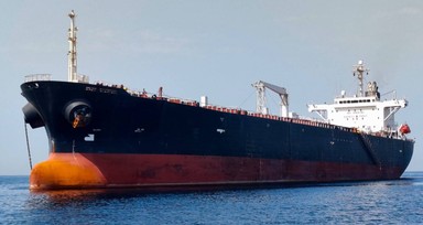 BAE: Umman Körfezi'nde iki petrol tankeri çarpıştı