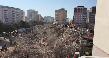 Depremde 150 kişinin öldüğü Palmiye Sitesi'ne ilişkin davada karar çıktı