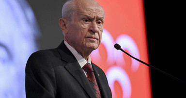Devlet Bahçeli'den 15 Temmuz mesajı! "Gelecek nesiller her zaman tetikte olmalıdır"