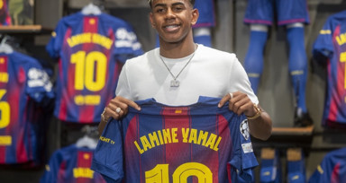 Barcelona'da 10 numara Lamine Yamal'ın
