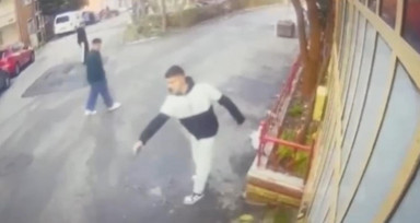 Sarıyer'de kuaförde başına çizik atan 25 yaşındaki arkadaşına kurşun yağdıran 17 yaşındaki genç tutuklandı