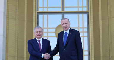 Cumhurbaşkanı Erdoğan, Özbekistan Cumhurbaşkanı Mirziyoyev ile telefonda görüştü