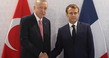 Cumhurbaşkanı Erdoğan, Macron ile görüştü! "Uluslararası toplum harekete geçmeli"