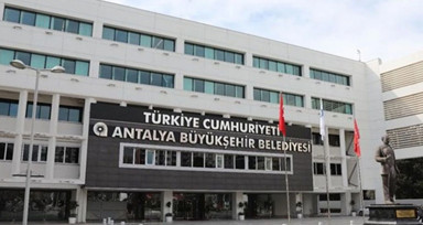 Rüşvet soruşturmasında 3 gözaltı