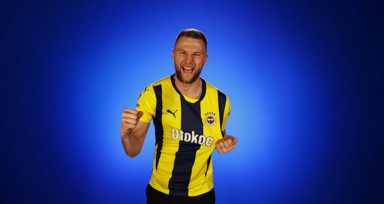 Fenerbahçe Skriniar için oyuncu ve PSG'yle görüşmelere başlandığını KAP'a bildirdi