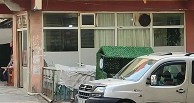 Bağcılar'da bir kahvehaneye silahlı saldırı gerçekleşti, 1 kişi yaralandı!