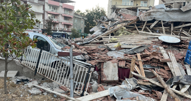 Balıkesir'deki depremin ardından Sındırgı havadan görüntülendi