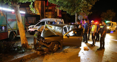 Denizli'de kaza: 2 ölü, 1 ağır yaralı