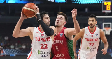 12 Dev Adam Portekiz'e 41 sayı fark attı: Son 16 turunu garantiledi