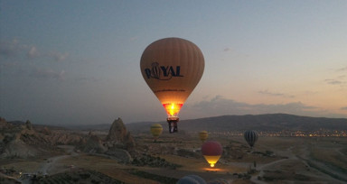 Kapadokya'da Zafer Bayramı'na Özel Balon Uçuşları