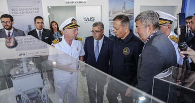 İçişleri Bakanı Yerlikaya'dan TEKNOFEST Mavi Vatan'a Ziyaret