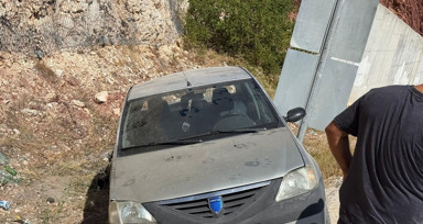 Otomobil Devrildi: 4 Yaralı