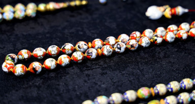 Padişah portreli tespihler görücüye çıktı