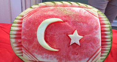 Kuraklığın vurduğu Diyarbakır karpuzunda birincilik 39 kiloda kaldı